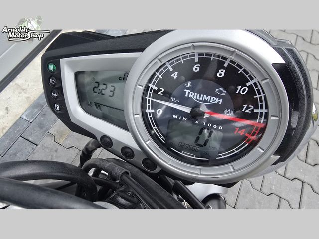 triumph - street-triple