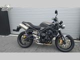 TRIUMPH STREET TRIPLE