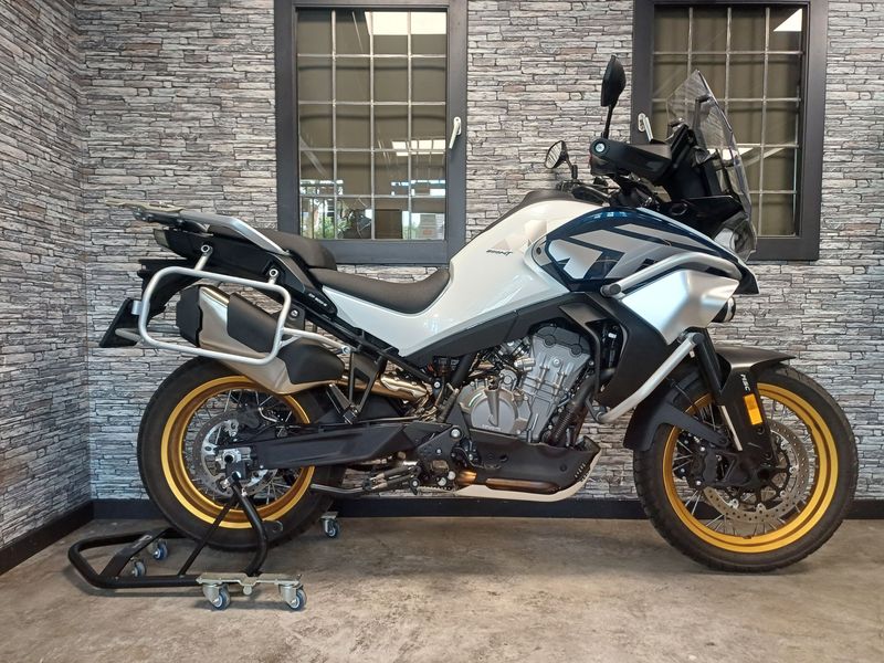 Cfmoto 800 MT Explorer 2026 nieuw
