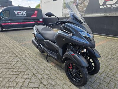 YAMAHA TRICITY 300 – foto 2