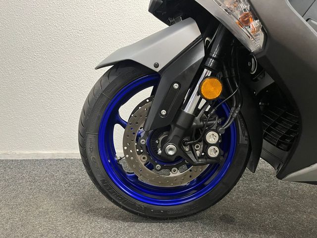 yamaha - tmax-sx