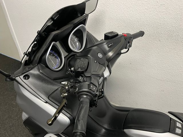 yamaha - tmax-sx