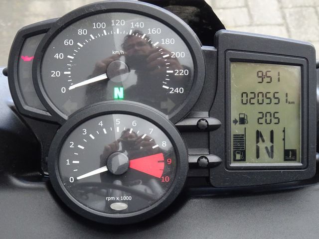 bmw - f-800-st