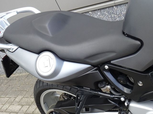 bmw - f-800-st