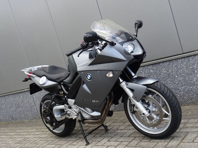 bmw - f-800-st