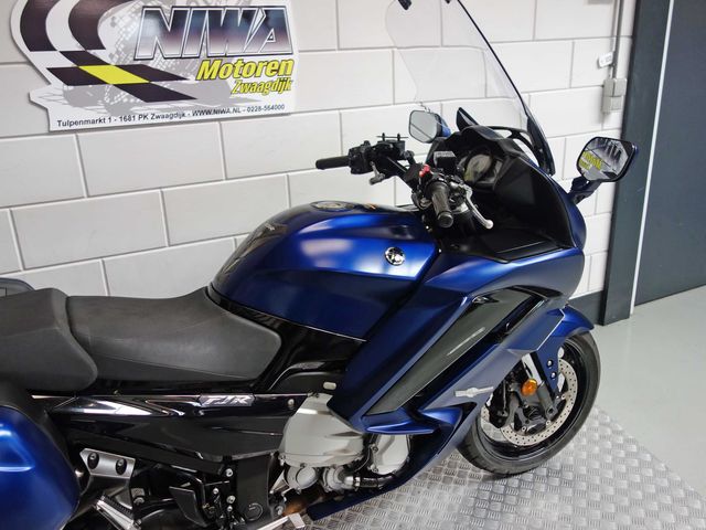 yamaha - fjr-1300