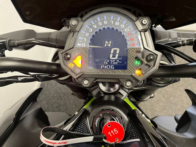 kawasaki - z900