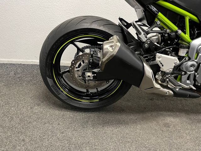 kawasaki - z900