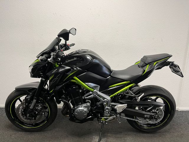 kawasaki - z900