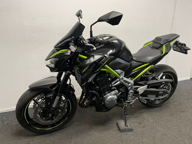 kawasaki - z900