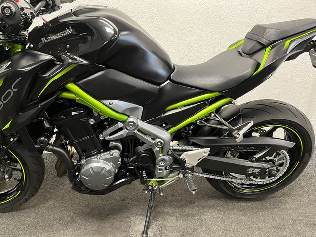 kawasaki - z900