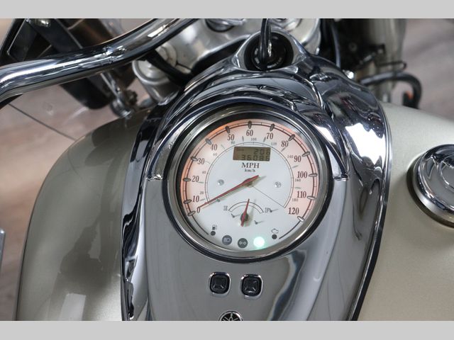 yamaha - xv-1700-road-star