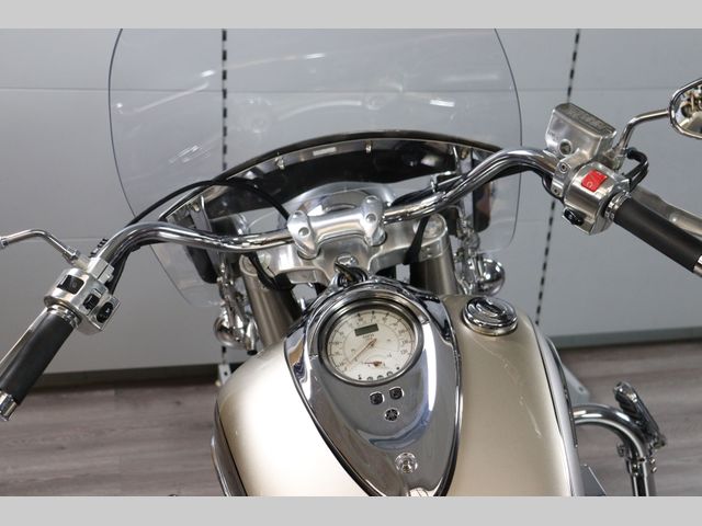 yamaha - xv-1700-road-star