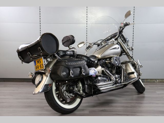 yamaha - xv-1700-road-star