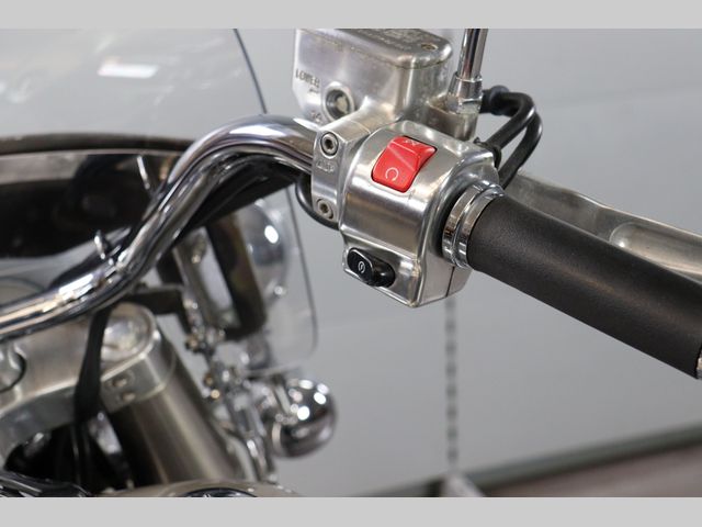 yamaha - xv-1700-road-star