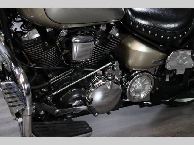 yamaha - xv-1700-road-star