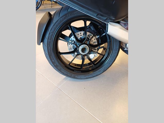 ducati - multistrada-1200-s