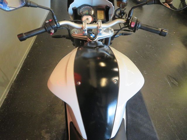 bmw - f-800-r