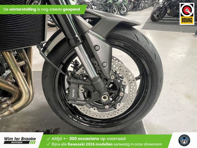 kawasaki - z900