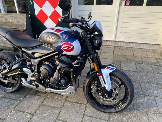 triumph - trident-660-triple-tribute-edition