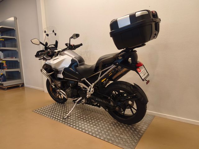 triumph - tiger-1200-gt-explorer