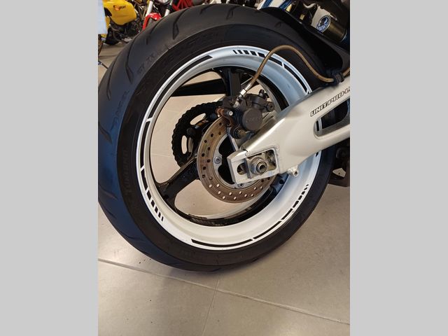 honda - cbr-1000-rr-fireblade