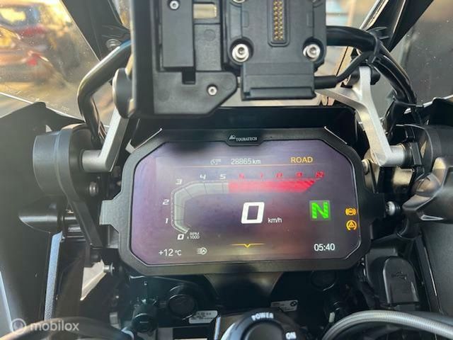 bmw - r-1250-gs-adventure