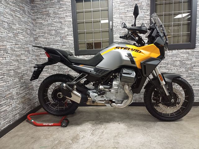 moto-guzzi - stelvio