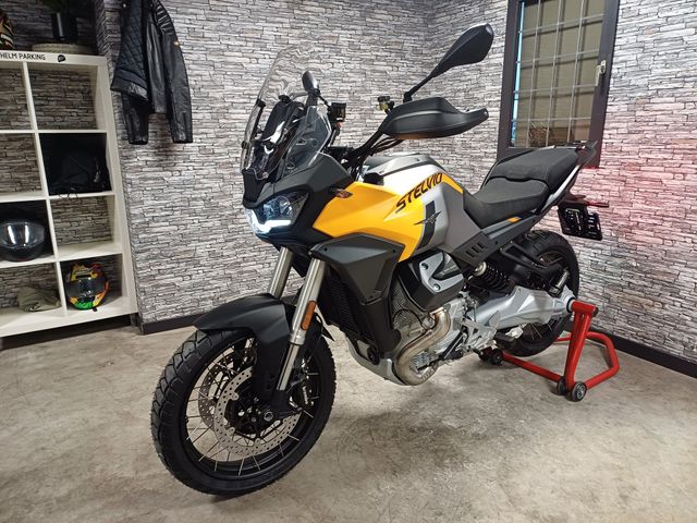 moto-guzzi - stelvio