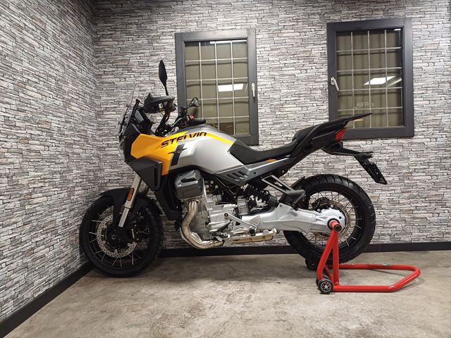 moto-guzzi - stelvio