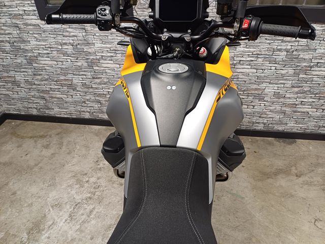 moto-guzzi - stelvio