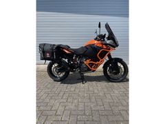 KTM 1050 ADVENTURE