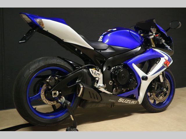 suzuki - gsx-r-600