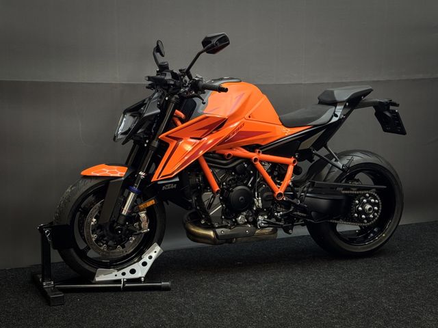 ktm - 1390-super-duke-r-evo
