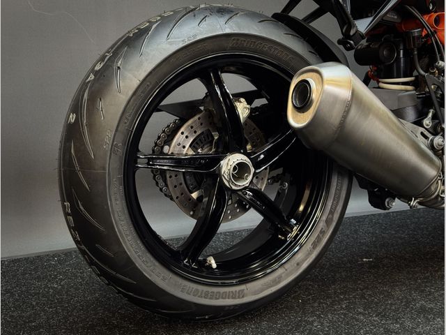 ktm - 1390-super-duke-r-evo