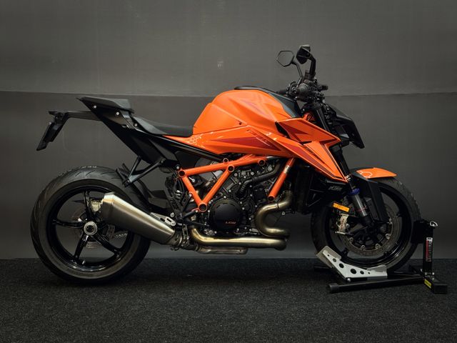 ktm - 1390-super-duke-r-evo