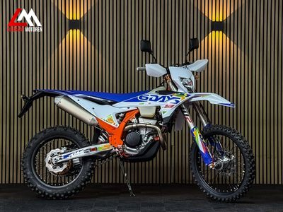 KTM 350 EXC F SIX DAYS – foto 2