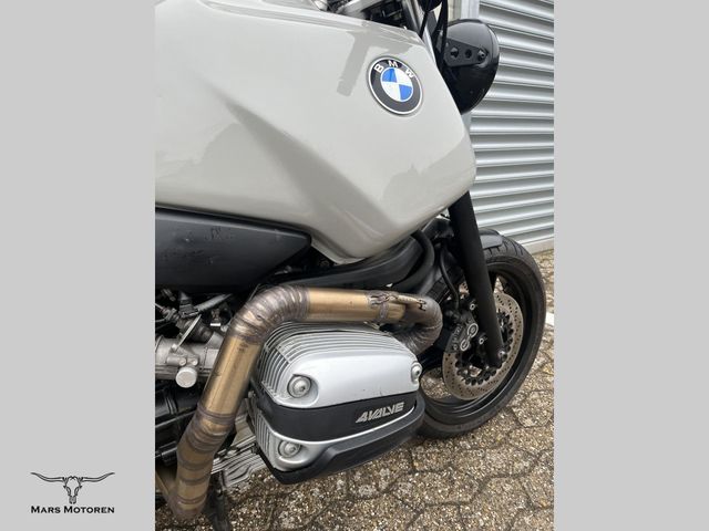 bmw - r-1100-rs