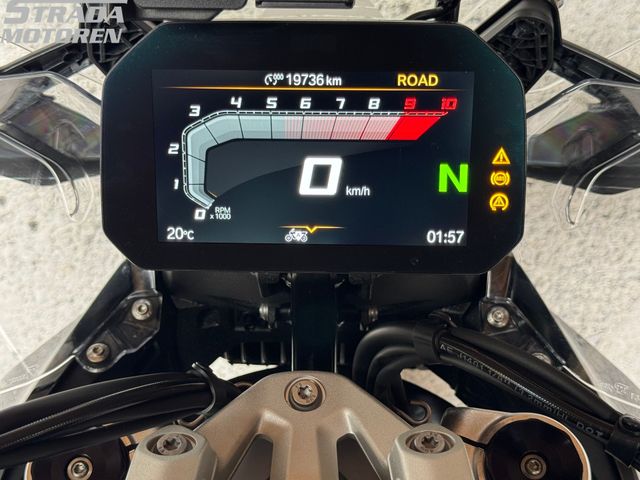 bmw - r-1300-gs-triple-black