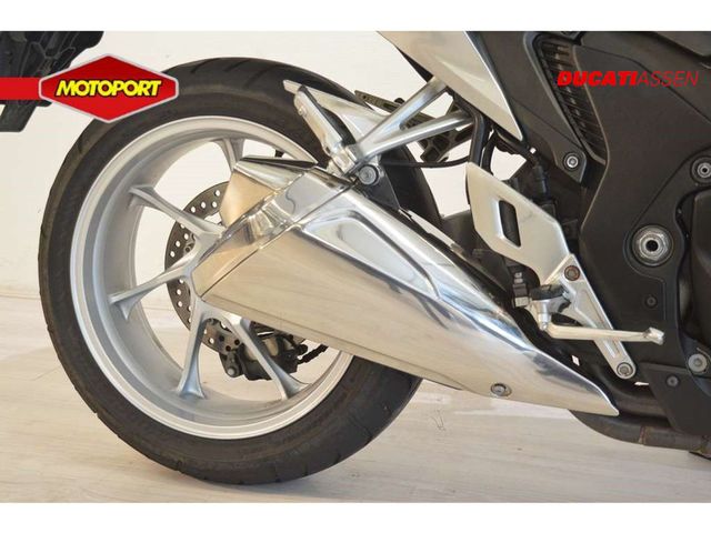 honda - vfr-1200-f