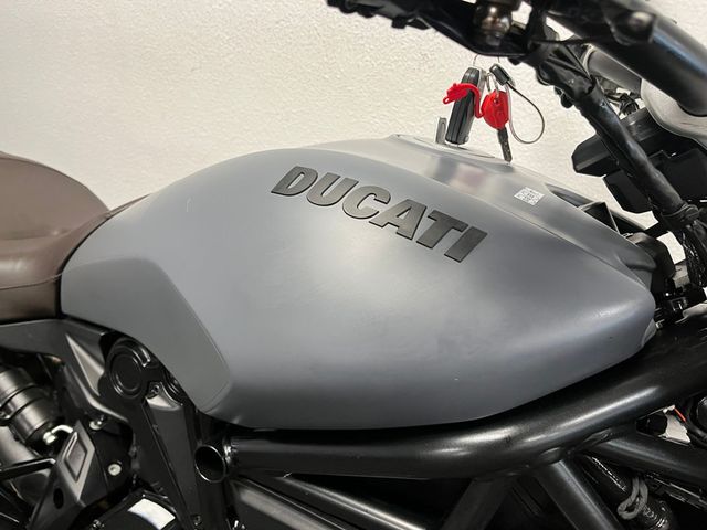 ducati - xdiavel