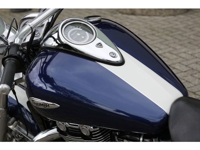 triumph - thunderbird