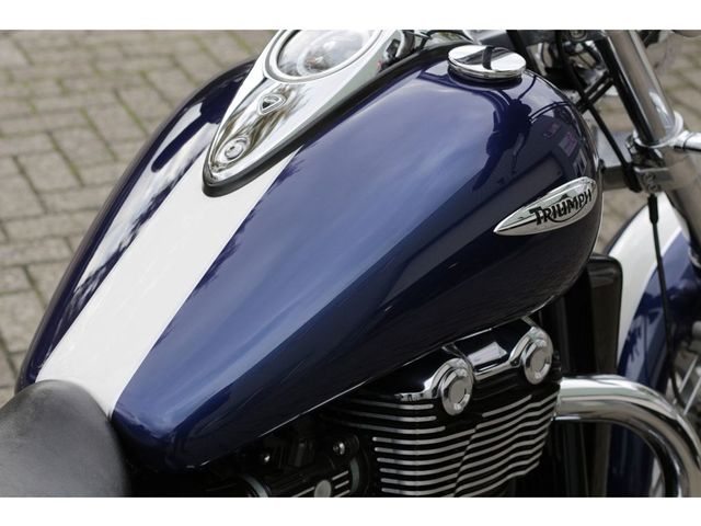 triumph - thunderbird