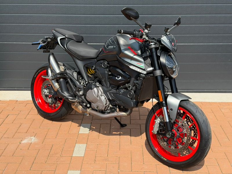 Ducati Monster 937 + 2021 occasion