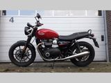 TRIUMPH STREET TWIN