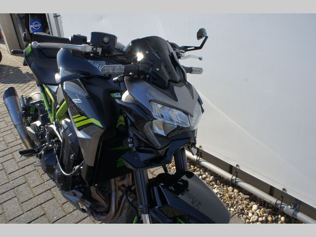 kawasaki - z900