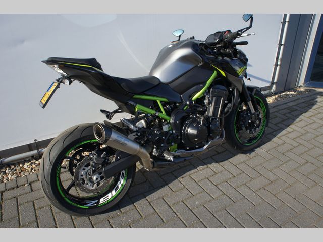 kawasaki - z900