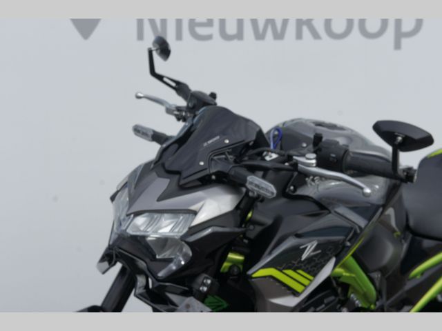 kawasaki - z900