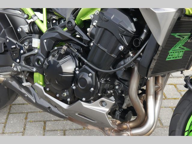 kawasaki - z900