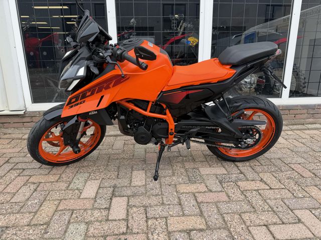 ktm - 390-duke